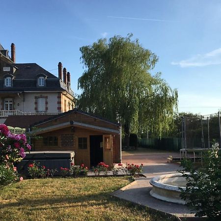 Gite Logis Des Fontaines Raon-l'Etape Exterior photo